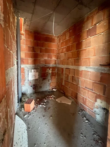 Tirane, shitet apartament 1+1+Ballkon , 64 m² 100.000 € 