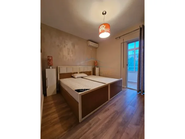 Tirane, shitet apartament 1+1 Kati 3, 98 m² 163.000 € (MINE PEZA)