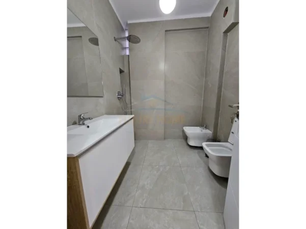 Tirane, shitet apartament 2+1 Kati 3, 97 m² 234.000 € (MINE PEZA)