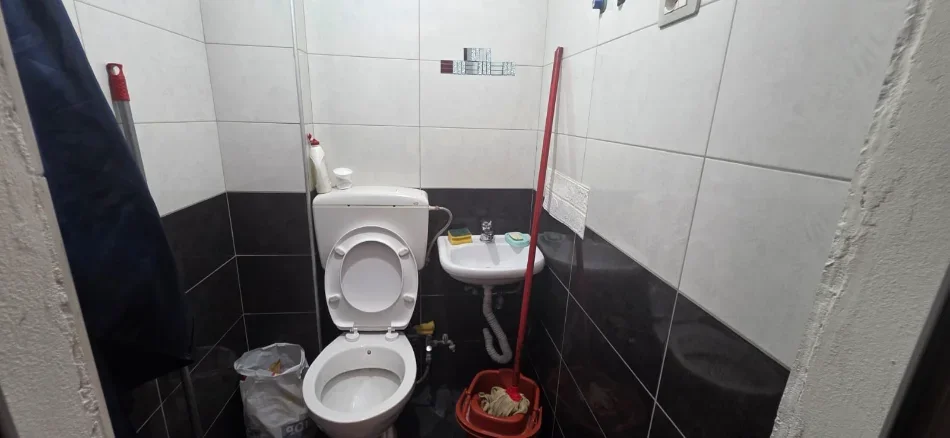 Shitet, Biznesi, Astir, Tiranë - 10,000 Lekë | 45 m²
