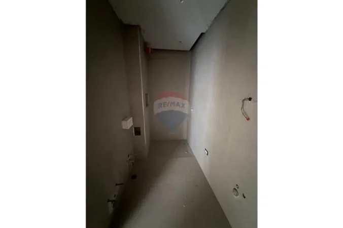 Tirane, shitet apartament 2+1+Ballkon , 104 m² 230.000 € 
