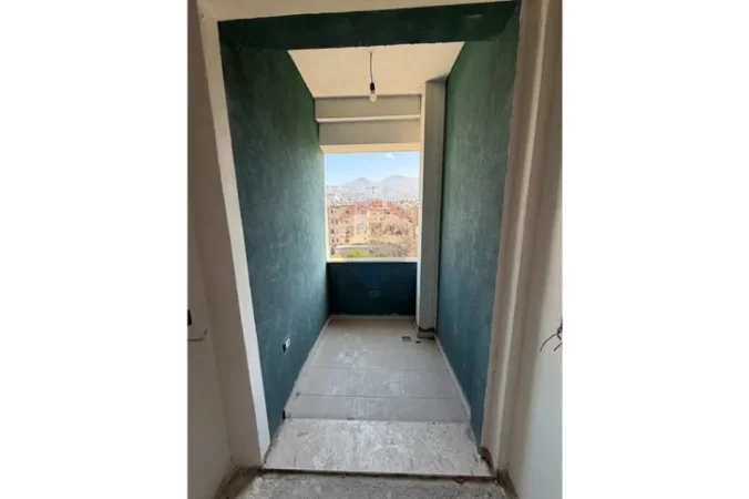 Tirane, shitet apartament 2+1+Ballkon , 104 m² 230.000 € 