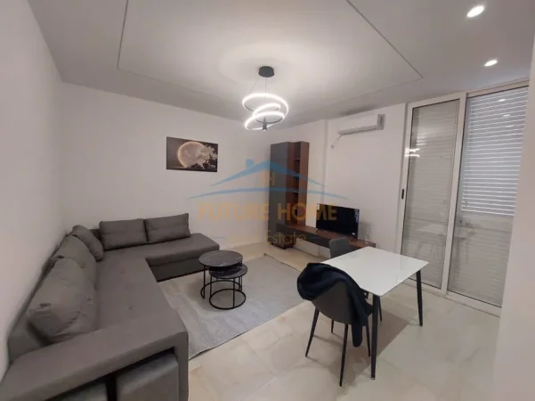 Tirane, jepet me qera apartament 1+1 Kati 0, 57 m² 500 € (Selite)