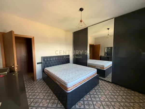Tirane, jepet me qera apartament 2+1 Kati 6, 115 m² 690 € (square 21)