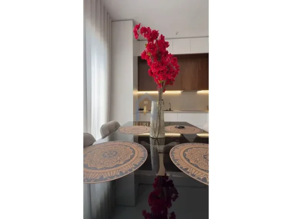 Tirane, shitet apartament 1+1+Ballkon Kati 5, 82 m² 1.550.000 € (Apartament 1+1 për shitje tek Oxhaku)