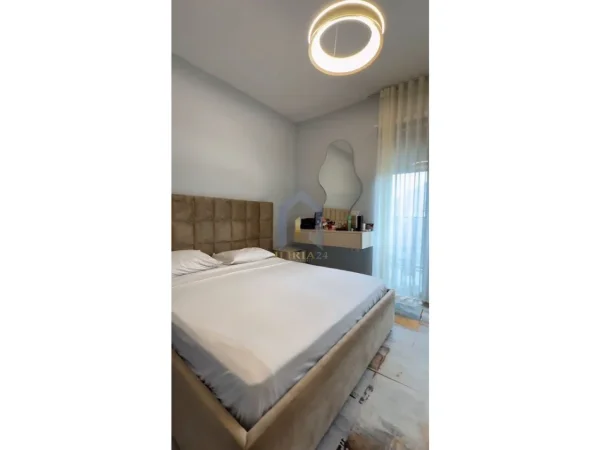 Tirane, shitet apartament 1+1+Ballkon Kati 5, 82 m² 1.550.000 € (Apartament 1+1 për shitje tek Oxhaku)