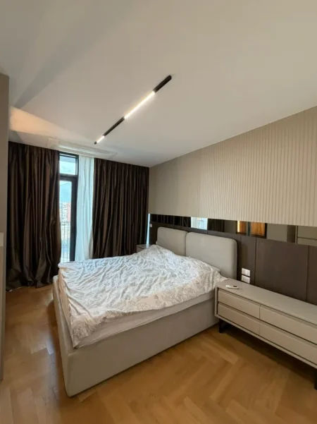 Tirane, jepet me qera apartament 2+1 Kati 6, 117 m² 2.300 € (LAKE VIEW RESIDENCE)