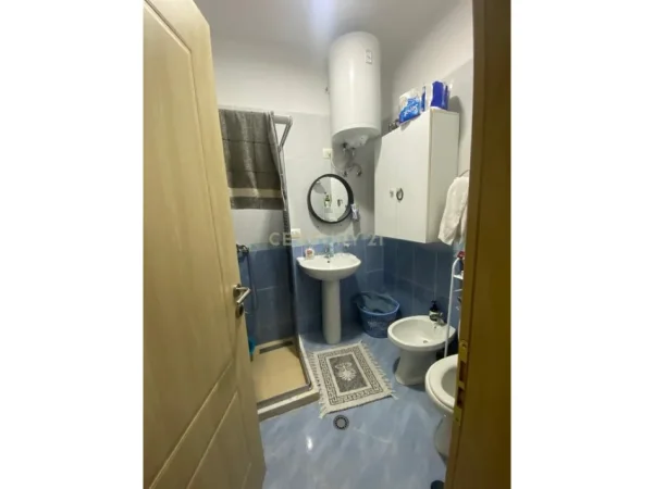 Tirane, shitet apartament 2+1 Kati 3, 90 m² 130.000 € (Fresku)