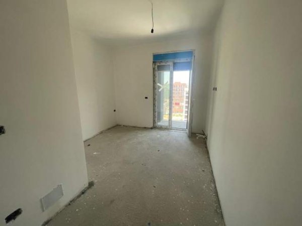 Tirane, shitet apartament 1+1+BLK Kati 7, 105.200 Euro (bulevardi i ri)