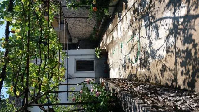 Gjirokaster, shitet shtepi 2 Katshe, 200.000 Euro, rruga Astrit Karagjozi