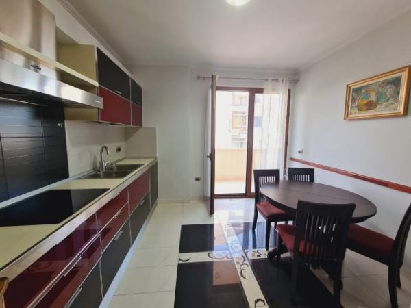 Tirane, shitet apartament 2+1+BLK Kati 9, 168 m² 445.000 Euro (Pran stadiumit Air Albania)