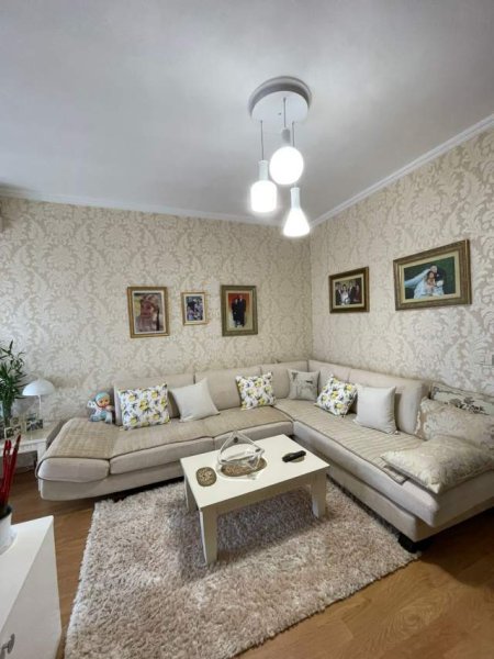 Tirane, shitet apartament 1+1+BLK 60 m² 132.000 Euro (Qender)