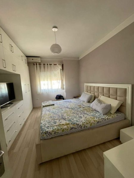 Tirane, shitet apartament 2+1+BLK 111 m² 222.000 Euro (Qender)