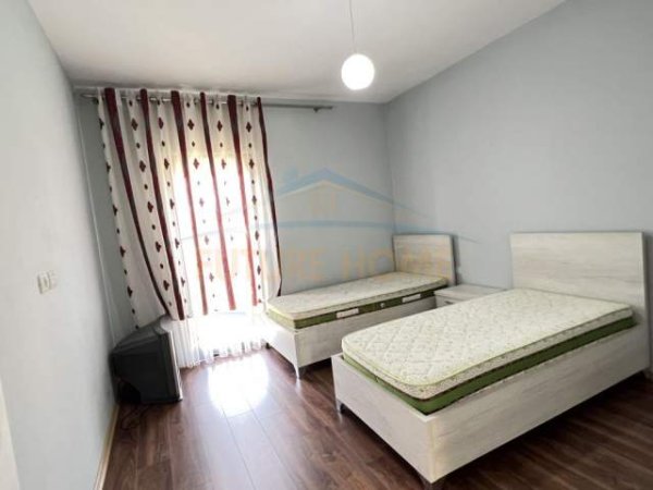 Tirane, jepet me qera apartament 2+1 Kati 6, 109 m² 500 Euro (Unaza e Re)