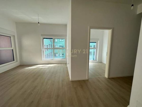 Tirane, shitet 2+1 Kati 2, 76 m² 96.000 Euro