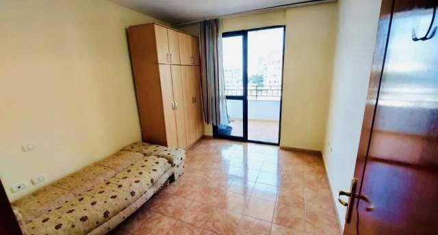 Tirane, shes apartament 1+1 63 m² 105.000 Euro (Komuna e Parisit)