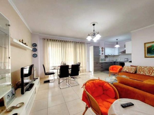 Tirane, shes apartament 2+1 115 m² 178.000 Euro (Rruga Jordan Misja)
