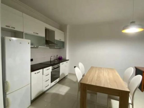 Tirane, shes apartament 2+1 125 m² 231.000 Euro (Rruga Bogdaneve)