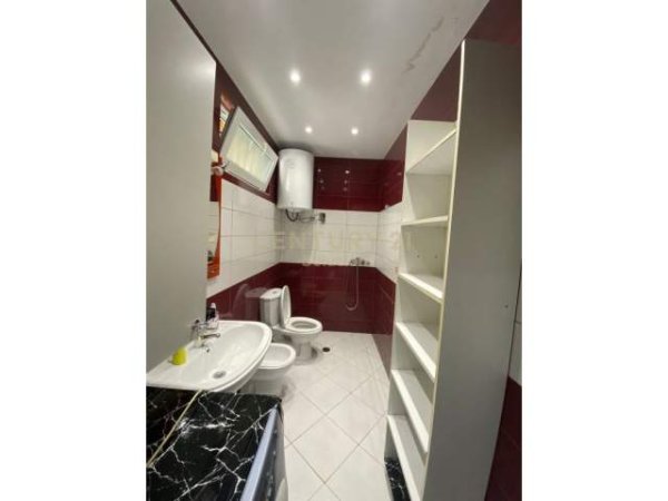 Tirane, jap me qera apartament 2+1 Kati 1, 83 m² 650 Euro (muhamet gjollesha)