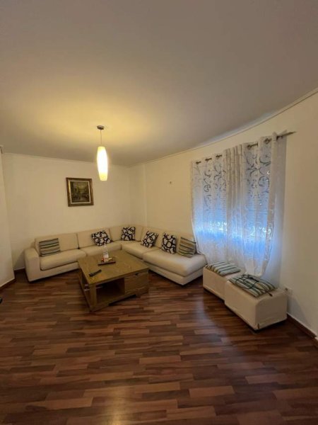 Tirane, jepet me qera apartament 3+1+BLK Kati 5, 110 m² 50.000 Leke (Teodor keko)