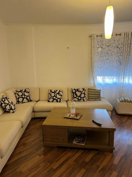 Tirane, jepet me qera apartament 3+1+BLK Kati 5, 110 m² 50.000 Leke (Teodor keko)