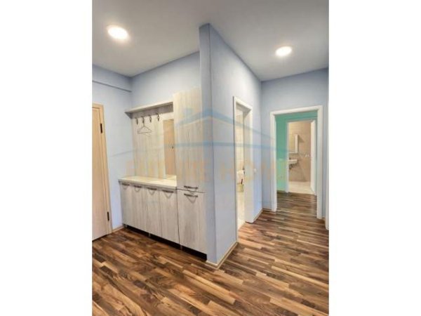 Tirane, jepet me qera apartament 2+1 Kati 6, 109 m² 500 Euro (Unaza e Re)
