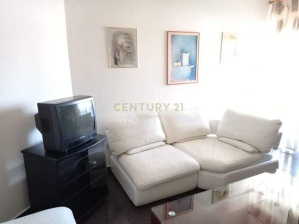 Durres, jepet me qera apartament 2+1 Kati 8, 107 m² 300 Euro