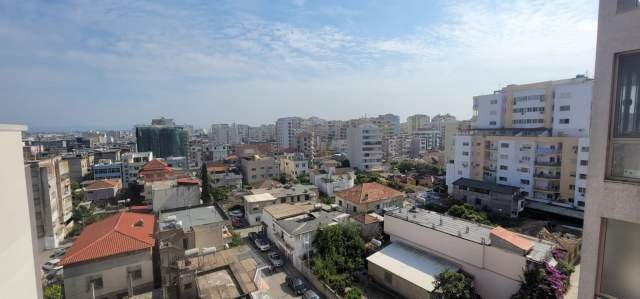!!Dhene!!Durres, jepet me qera apartament 2+1+BLK Kati 7, 100 m² 350 Euro (Tek Drejtoria e Policise, Durres)