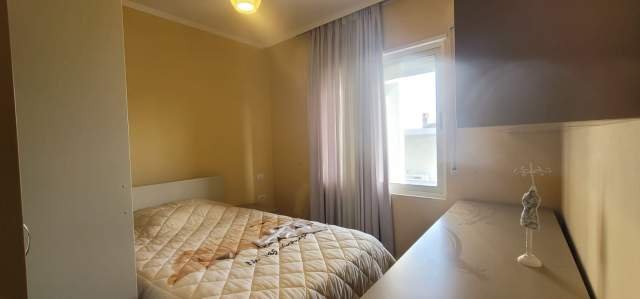 !!Dhene!!Durres, jepet me qera apartament 2+1+BLK Kati 7, 100 m² 350 Euro (Tek Drejtoria e Policise, Durres)