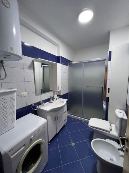 Tirane, jepet me qera apartament 1+1+A+BLK Kati 5, 65 m² 40.000 Leke