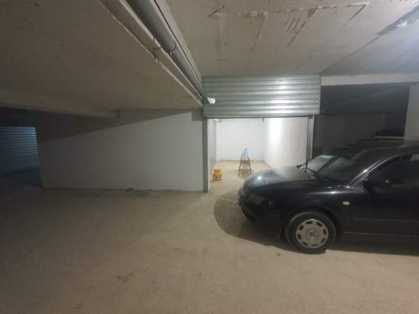 Tirane, shitet garazh Kati -1, 26 m² 50.000 Euro (Ali Demi)