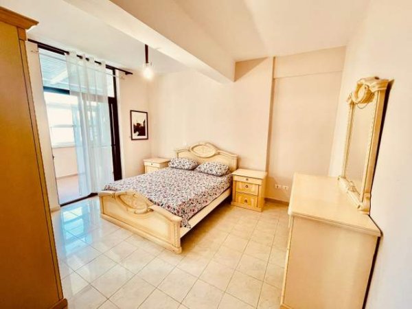 Tirane, jepet me qera apartament 2+1+BLK Kati 3, 95 m² 500 Euro (Durres)