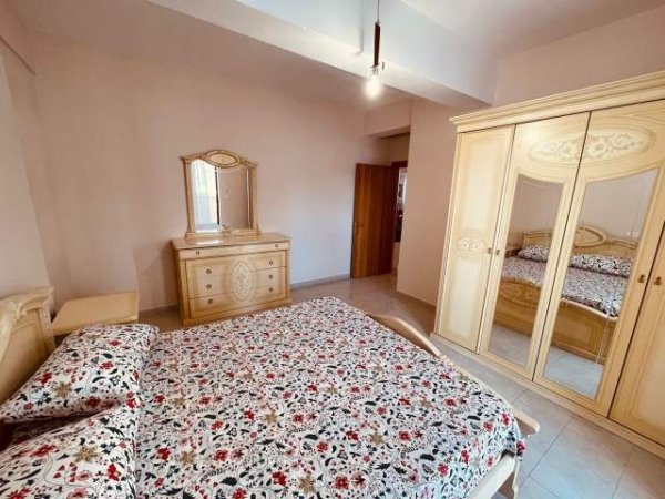 Tirane, jepet me qera apartament 2+1+BLK Kati 3, 95 m² 500 Euro (Durres)
