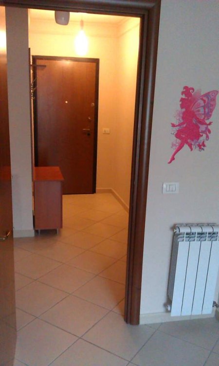 Tirane, jepet me qera apartament 1+1+BLK Kati 3, 70 m² 550 Euro (MYSLYM SHYRI)