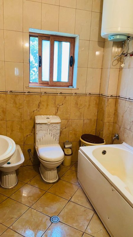 Tirane, jepet me qera apartament 2+1+BLK Kati 2, 140 m² 350 Euro (dalip topi)