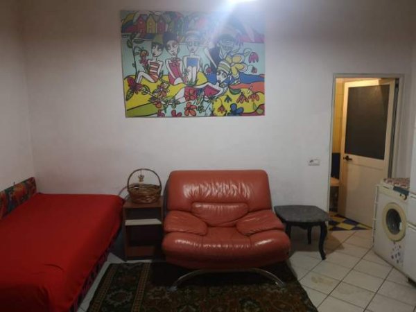 Tirane, jepet me qera apartament 1+1 Kati 1, 30 m² 20.000 Leke