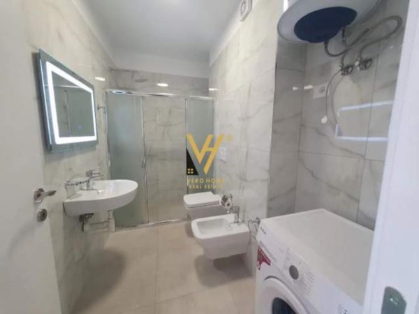 Tirane, jepet me qera apartament 2+1 Kati 5, 110 m² 650 Euro (oxhaku)