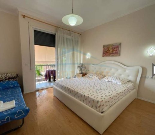 Tirane, Jepet me Qira 1+1 Kati 2, 95 m² 500 Euro (5 Maji)