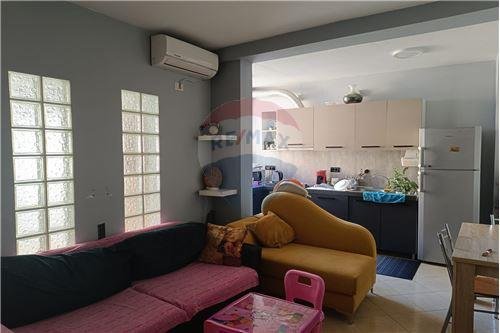 Tirane, jepet me qera apartament 2+1 Kati 5, 70 m² 450 Euro (Kodra e Diellit)