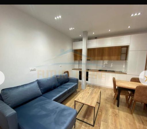 Tirane, jepet me qera apartament 2+1 Kati 12, 90 m² 1.200 Euro (Komuna e parisit)