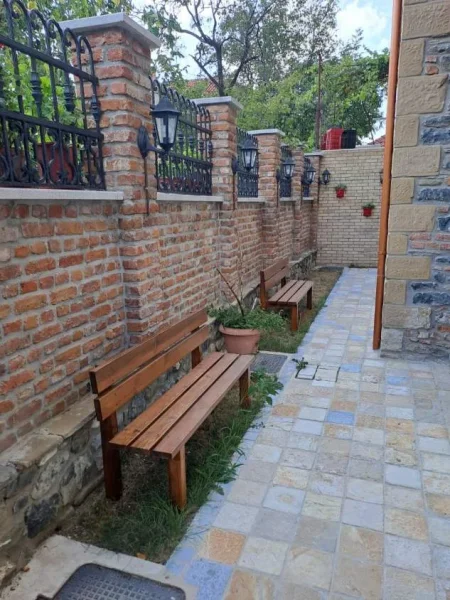 Lushnje, Shiten Stola Druri