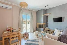 Tirane, jepet me qera apartament 2+1 Kati 5, 110 m² 700 Euro (Stacioni i Trenit)