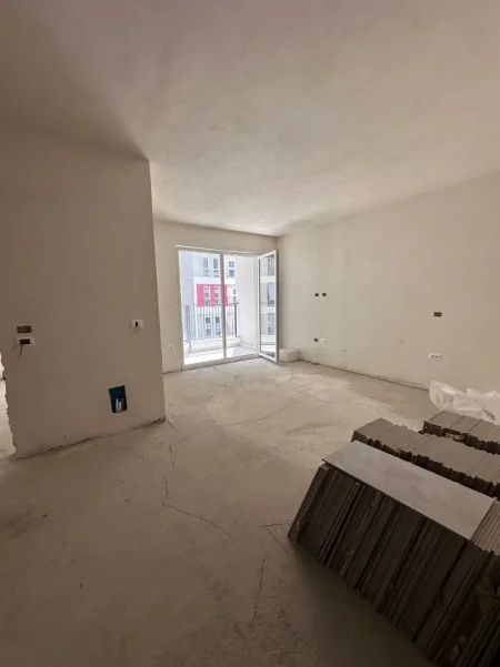 Tirane, shitet apartament 3+1+Aneks+Ballkon Kati 2, 112 m² 130.000 € 