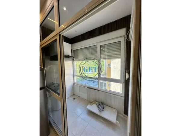 Durres, shitet apartament Kati 6, 55 m² 72.000 € (Shkëmbi i Kavajës)