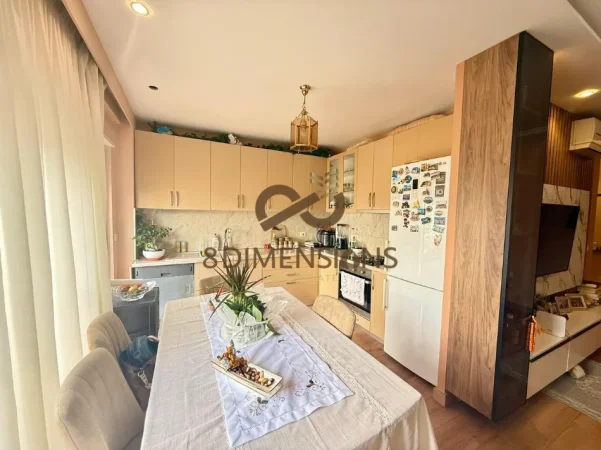 Tirane, shitet apartament 3+1+Ballkon Kati 4, 120 m² 315.000 € (kopshti botanik)