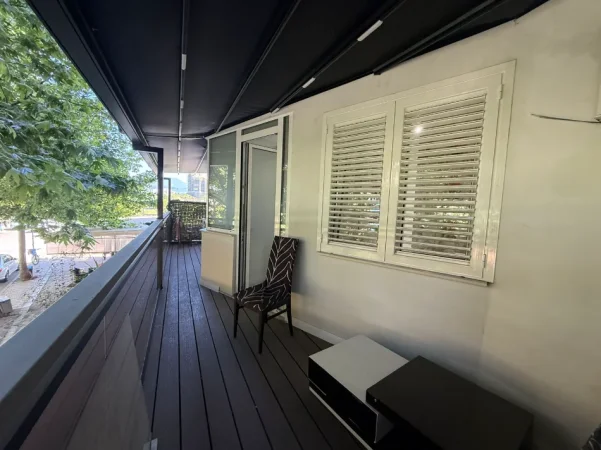 Tirane, jepet me qera apartament 2+1 Kati 2, 58 m² 750 € 