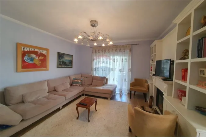 APARTAMENT 2+1 PER QIRA TEK MYSLYM SHYRI; Tirane
