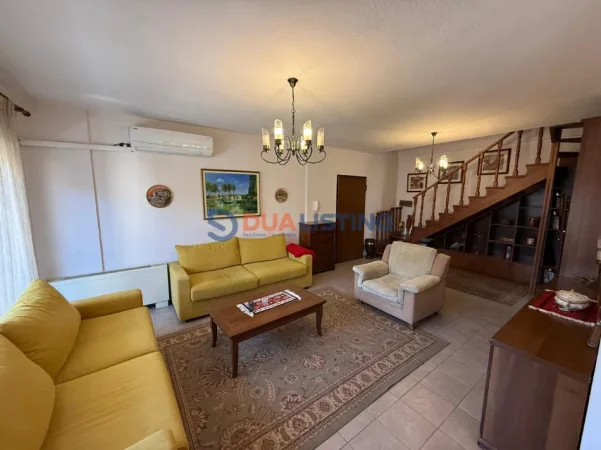Tirane, jepet me qera apartament 3+1 , 150 m² 1.250 € (Rruga Elbasanit)