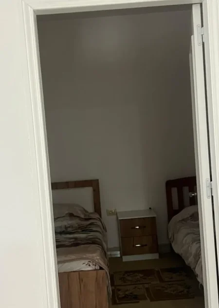 Tirane, shitet apartament 2+1 Kati 3, 110.000 € 