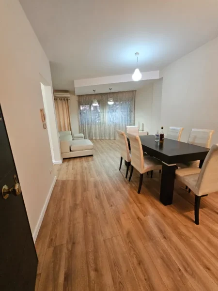 Tirane, shitet apartament 1+1 , 70 m² 163.000 € (mine peza)
